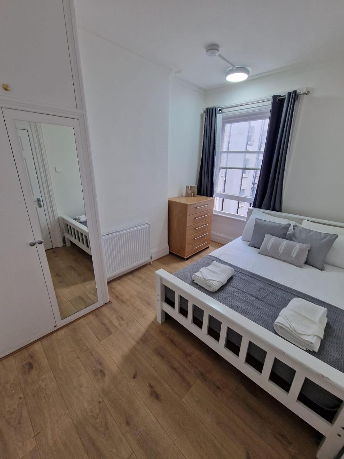 Appartement Comfortable Flat For 10 Near Paddington *